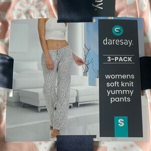 Daresay 3 pairs women’s size small lounge pants